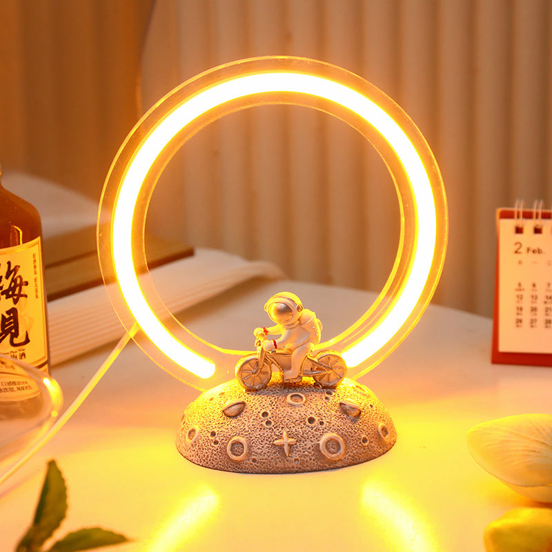 Creative LED Astronaut Nightlight Ins Wind Gift Cartoon Small Table Lamp Bedroom Decoration Desktop Small Ornaments