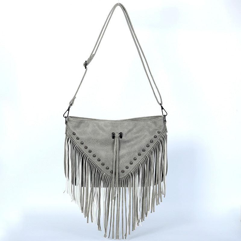 Bolso de cuero suave con remaches estilo europeo y americano, estilo casual, con borlas y remaches, bolso cruzado en diagonal de un solo hombro, bolso grande para mujer