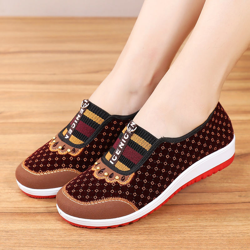 New Style Old Beijing Cloth Shoes Women's Soft Bottom Non-Slip Middle-aged Leisure Cloth  Flat Bottom Mom Shoes Female Shoes