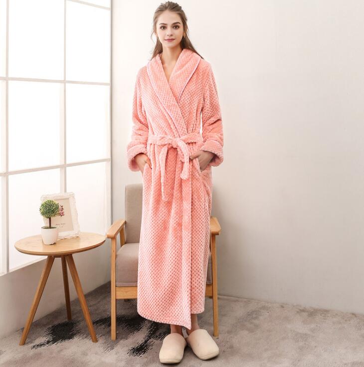 Winter Male Femlae Bathrobe Flannel Thick Robe Long Sleeve Soft Warm Bathrobe Men Women Home Wear Gown Robes Dressing Gown