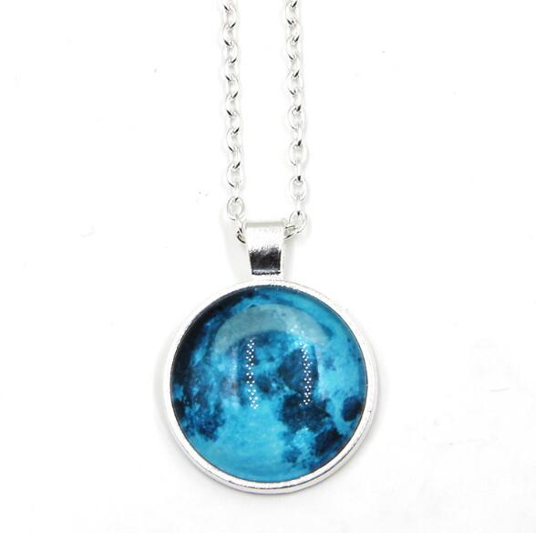 Glowing Jewelry Full Moon Necklace Handmade Glass Dome Lunar Eclipse Necklace Glow in the dark Pendant Jewelry