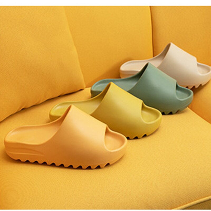 Fashion Soft Slippers Thick Sole Non-slip EVA Indoor Women Shoes Summer Flat Sandals Couple Beach Outdoor Light Flip Flops