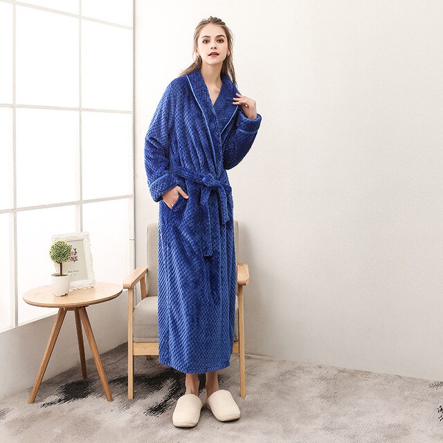 Winter Male Femlae Bathrobe Flannel Thick Robe Long Sleeve Soft Warm Bathrobe Men Women Home Wear Gown Robes Dressing Gown