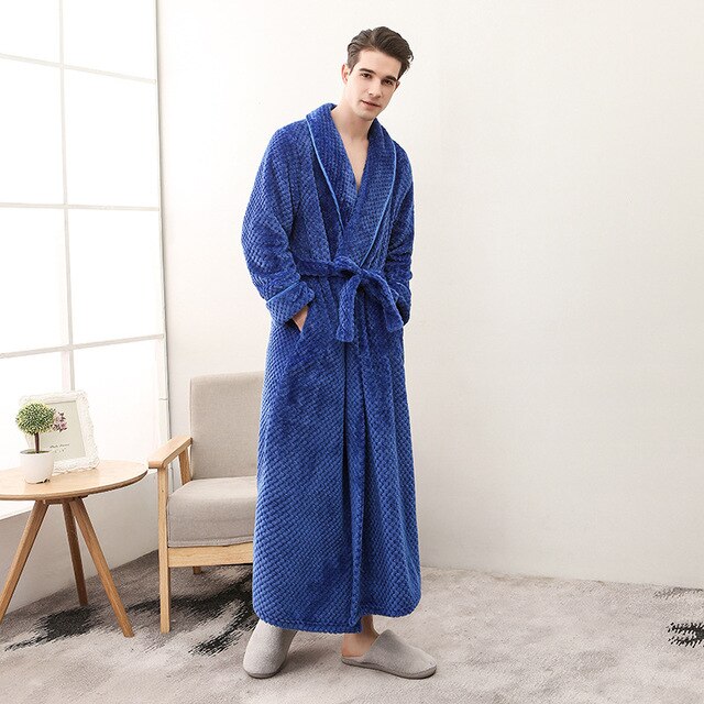 Winter Male Femlae Bathrobe Flannel Thick Robe Long Sleeve Soft Warm Bathrobe Men Women Home Wear Gown Robes Dressing Gown