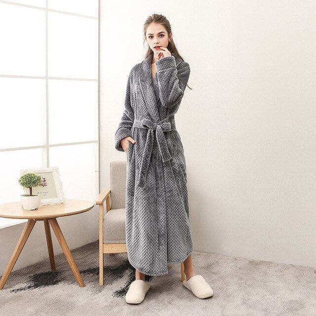 Winter Male Femlae Bathrobe Flannel Thick Robe Long Sleeve Soft Warm Bathrobe Men Women Home Wear Gown Robes Dressing Gown