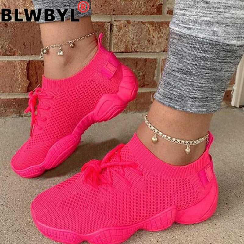 Zapatillas de deporte tipo calcetín de malla de aire para mujer, zapatos de verano transpirables con plataforma cruzada y punta redonda, informales, a la moda, con cordones para mujer y niña 