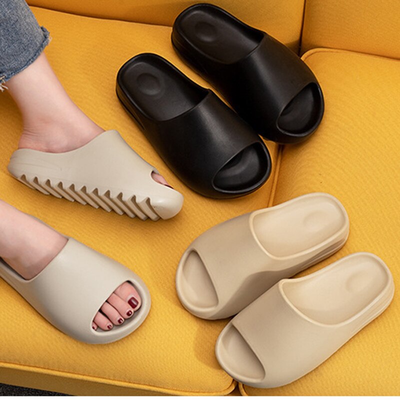 Fashion Soft Slippers Thick Sole Non-slip EVA Indoor Women Shoes Summer Flat Sandals Couple Beach Outdoor Light Flip Flops