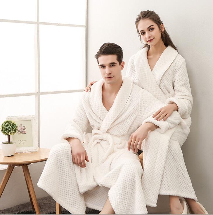 Winter Male Femlae Bathrobe Flannel Thick Robe Long Sleeve Soft Warm Bathrobe Men Women Home Wear Gown Robes Dressing Gown