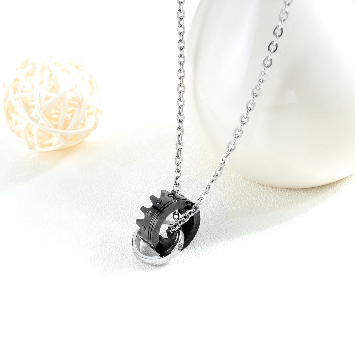 His Queen Her King Titanium Couples Valentine's Day Gift Necklace With Diamond Crown Pendant Tanabata Necklace