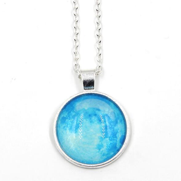 Glowing Jewelry Full Moon Necklace Handmade Glass Dome Lunar Eclipse Necklace Glow in the dark Pendant Jewelry