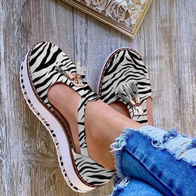 Casual Shoes Flat Large Size Women's Shoes Sandals Tassel Thick Sole Women's Shoes Thick Sole Tassel Buckle Ladies Casual Sandals Women's Shoes